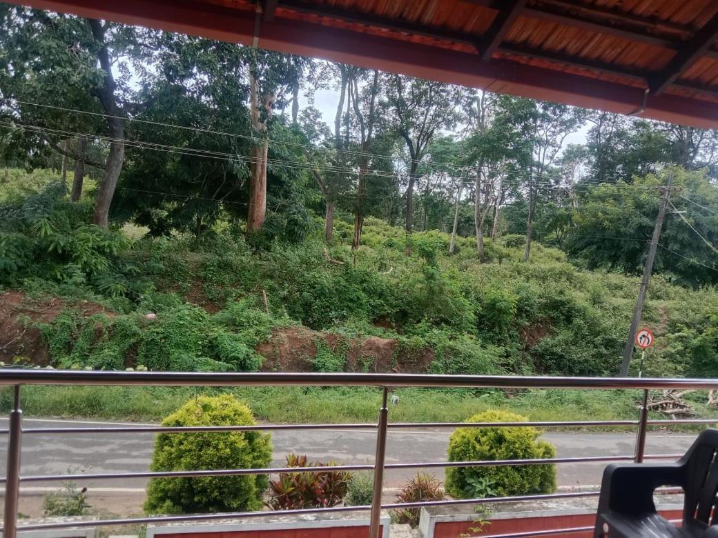 Elephant Path Coorg 3Bhk Villa Suntikoppa Buitenkant foto